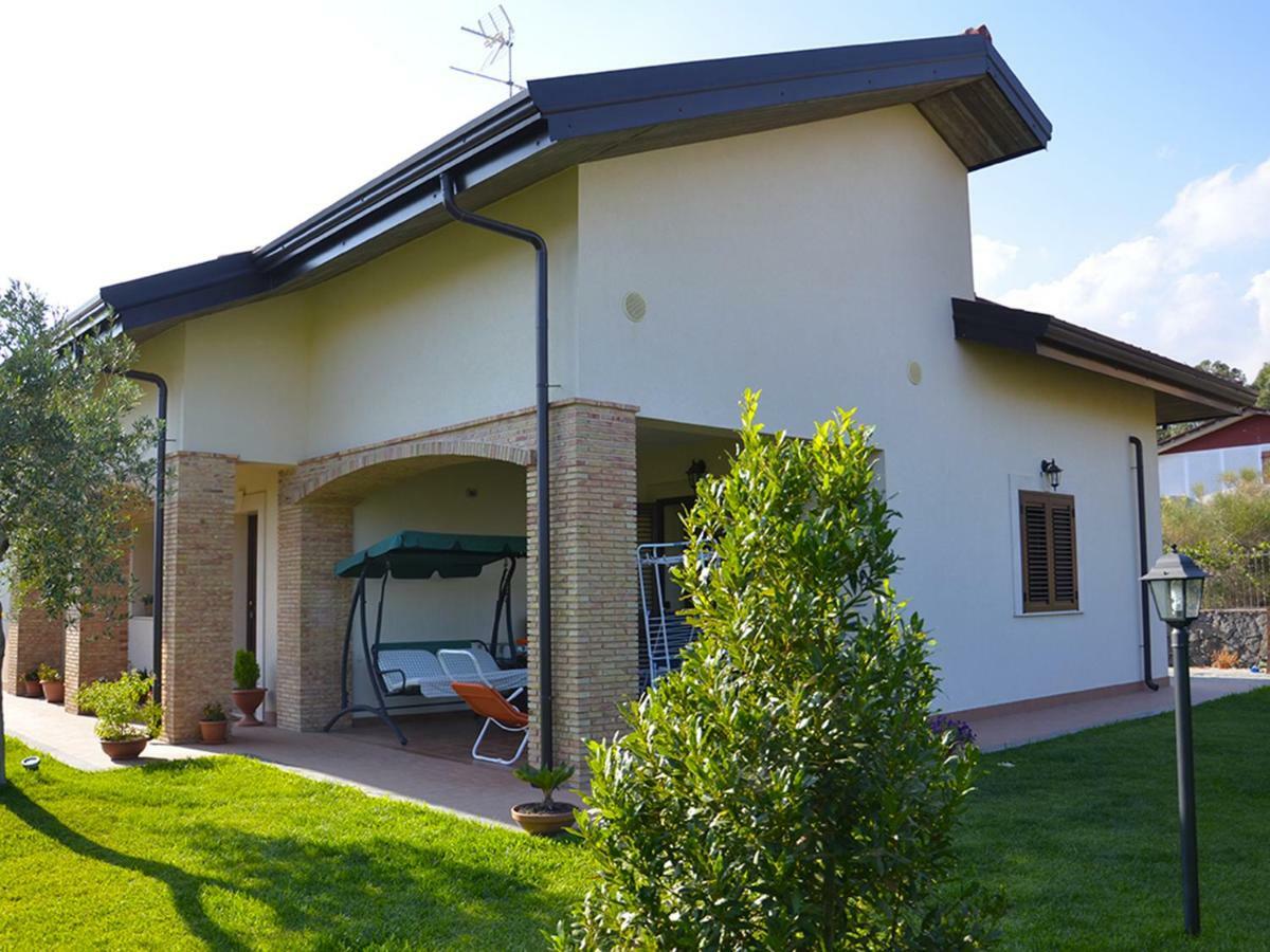 Etna B&B Pedara Esterno foto
